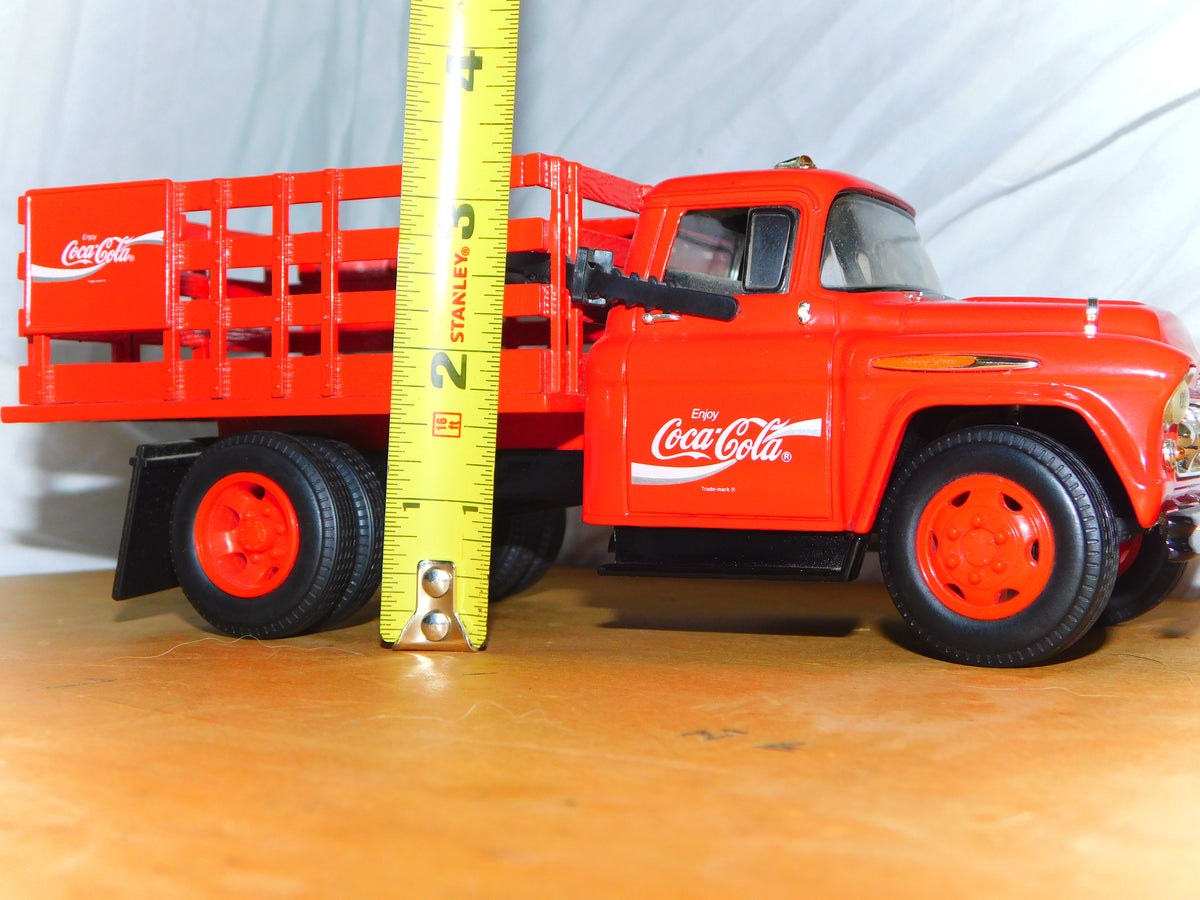 Camión de reparto de plataforma Coca-Cola vintage de fundición a presión ERTL | Objeto de colección publicitario | Decoración para cueva de hombre