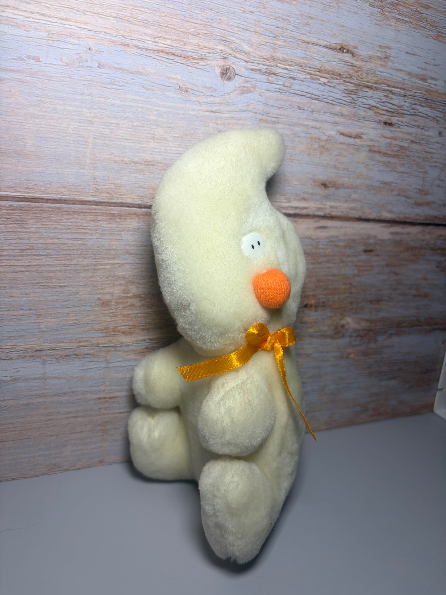 Vintage Cream Plush Ghost — Orange Pom Nose & Gold Ribbon Bow