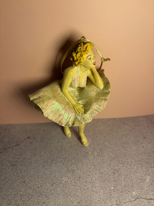 Vintage 1950s Marilyn Monroe "Seven Year Itch" Ceramic Ornament — As Found