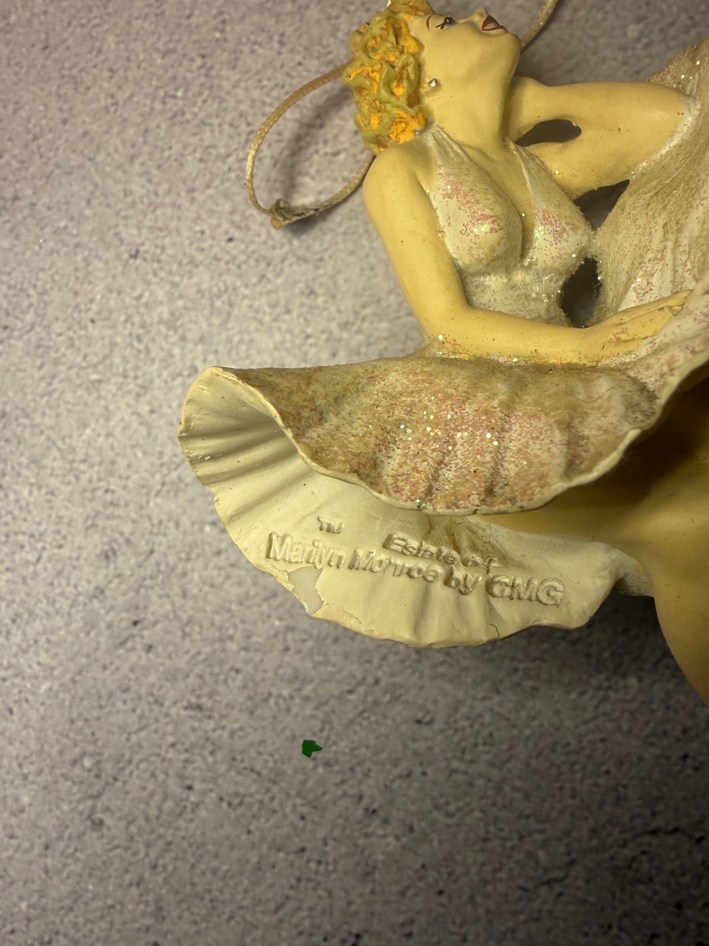 Vintage 1950s Marilyn Monroe "Seven Year Itch" Ceramic Ornament — As Found