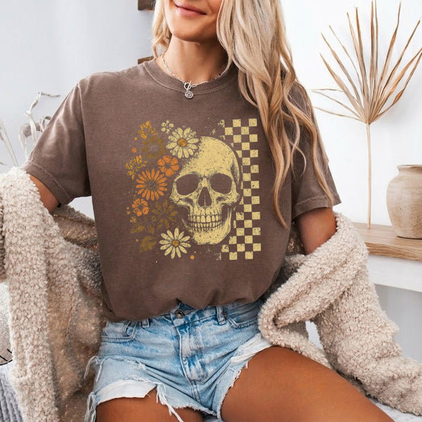 Camiseta de Halloween de calavera y flores