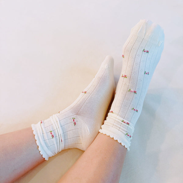 Vintage Floral Patterned Socks Set Of 2